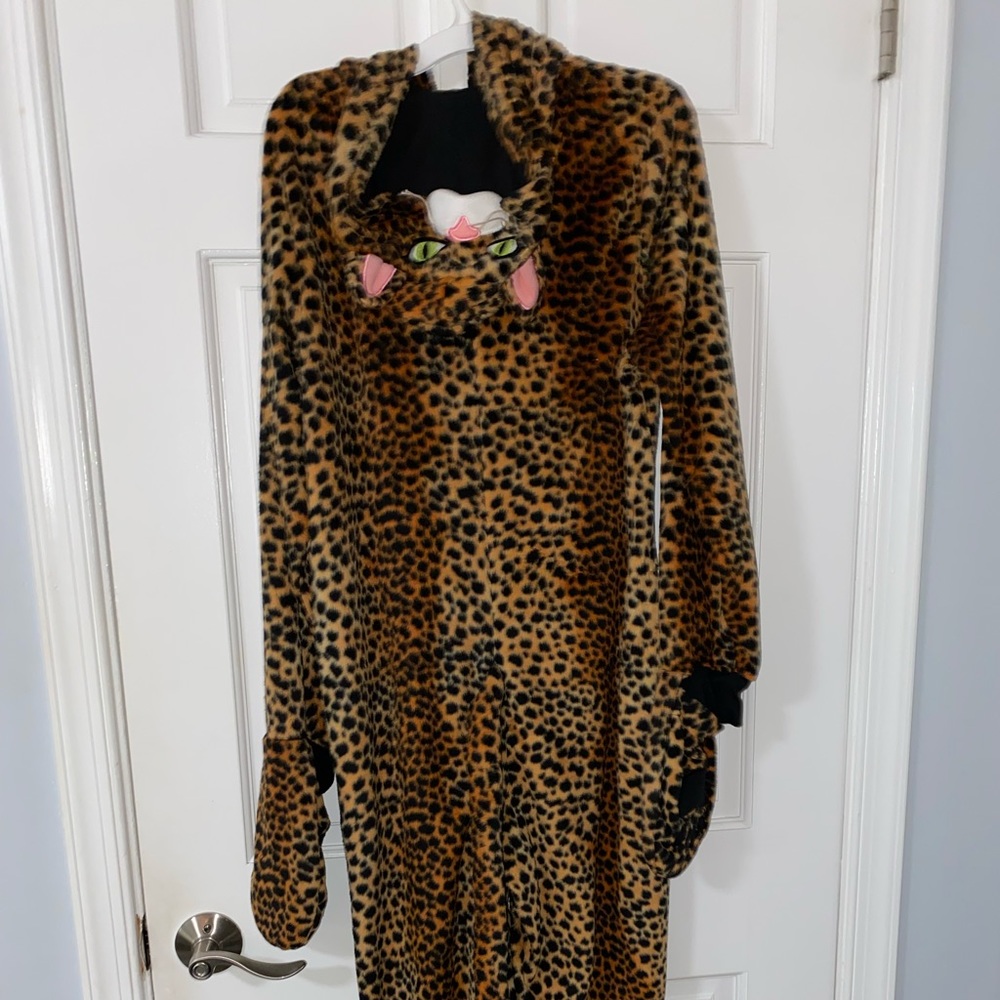 NEVER WORN onesie